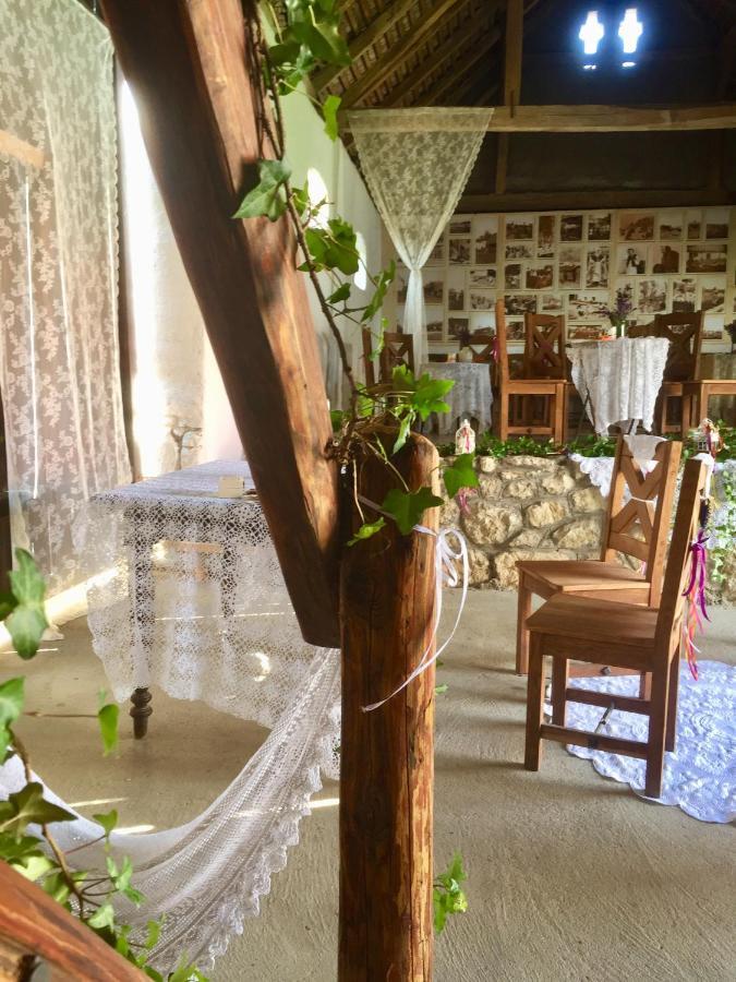 Hotel Levendula Porta és Pajtaszínház Orfű Exterior foto